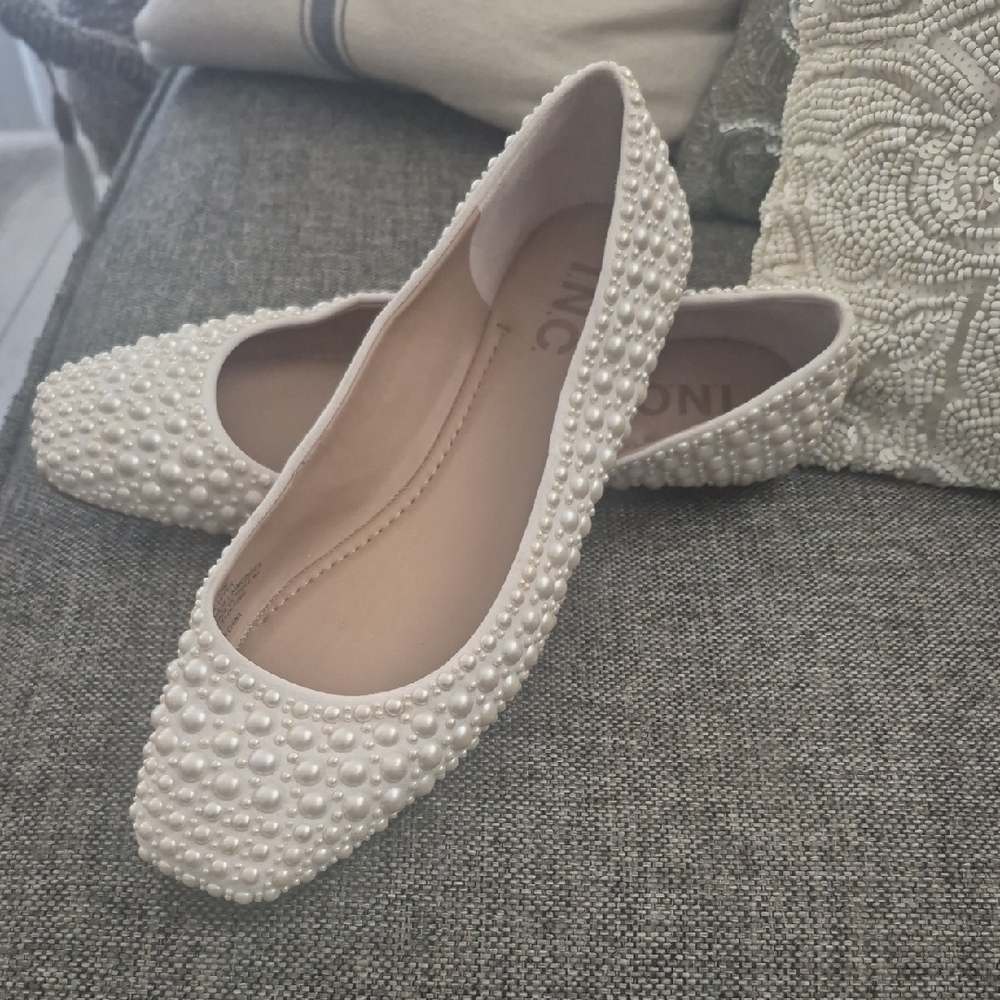 INC International Concepts Women's Pearl Embellished White Flats 7.5